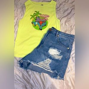 (shirt only) Large women’s talk top green